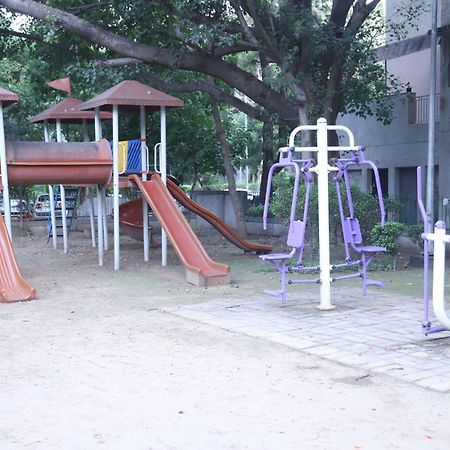 Divine India Service Apartment 3Bhk,B57 Sarita Vihar,Apollo Нью-Делі Екстер'єр фото