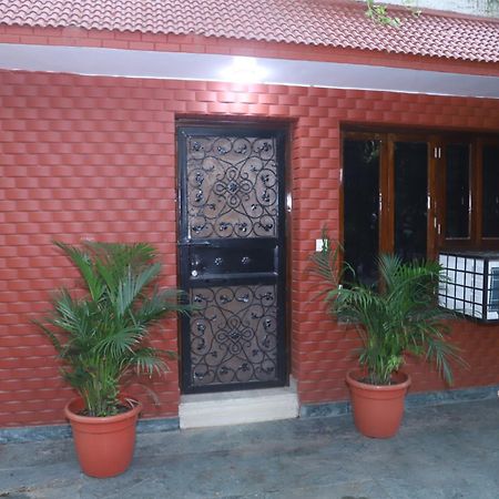 Divine India Service Apartment 3Bhk,B57 Sarita Vihar,Apollo Нью-Делі Екстер'єр фото