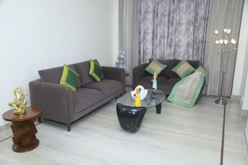 Divine India Service Apartment 3Bhk,B57 Sarita Vihar,Apollo Нью-Делі Екстер'єр фото
