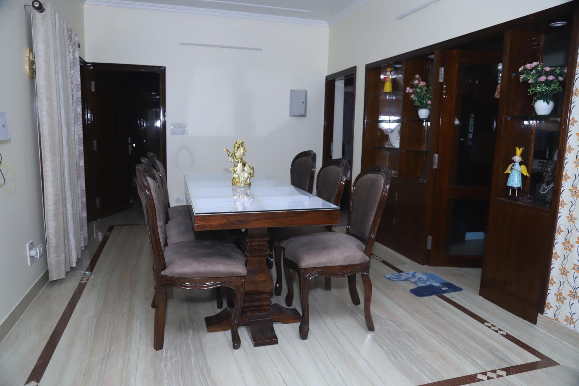 Divine India Service Apartment 3Bhk,B57 Sarita Vihar,Apollo Нью-Делі Екстер'єр фото