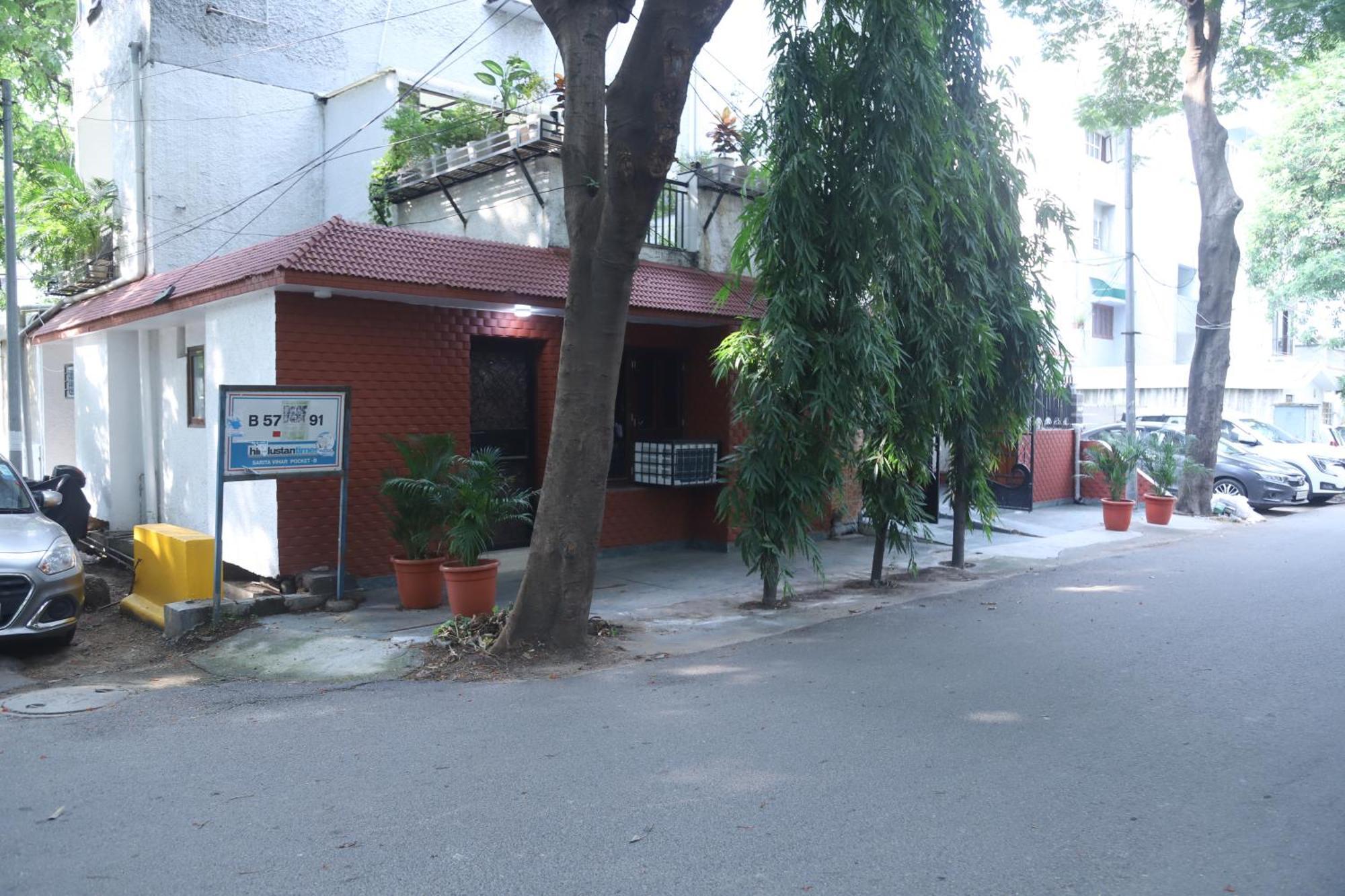 Divine India Service Apartment 3Bhk,B57 Sarita Vihar,Apollo Нью-Делі Екстер'єр фото