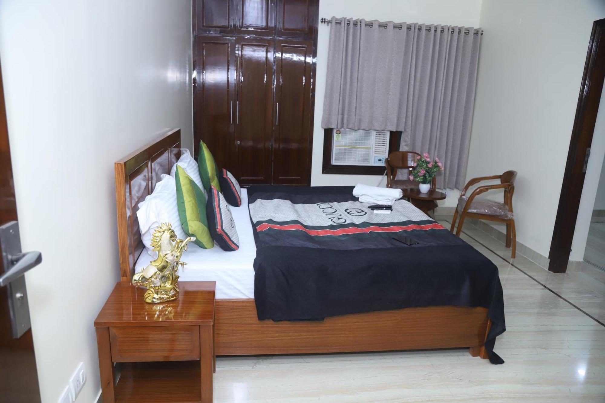 Divine India Service Apartment 3Bhk,B57 Sarita Vihar,Apollo Нью-Делі Екстер'єр фото